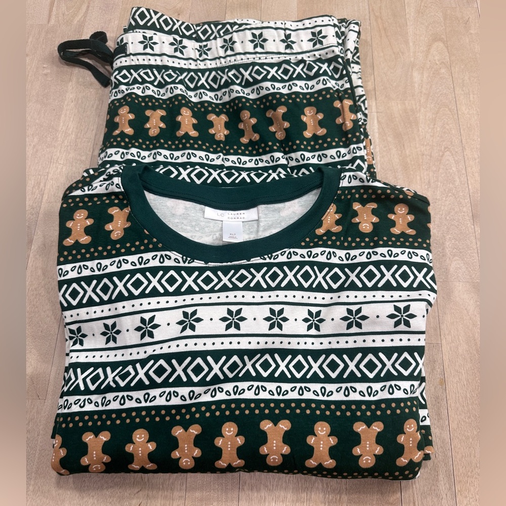 LC Lauren Conrad Green and White Pajama Set